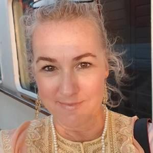 Meet your Posher, Alyson